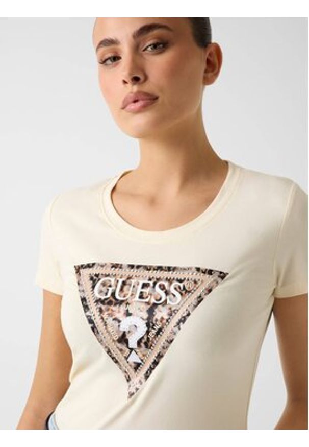 Guess T-Shirt W6RI32 J1314 Écru Regular Fit. Materiał: bawełna