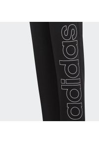 Adidas - Spodnie dziecięce adidas Essentials Logo. Kolor: czarny, biały, wielokolorowy. Sport: fitness, joga i pilates