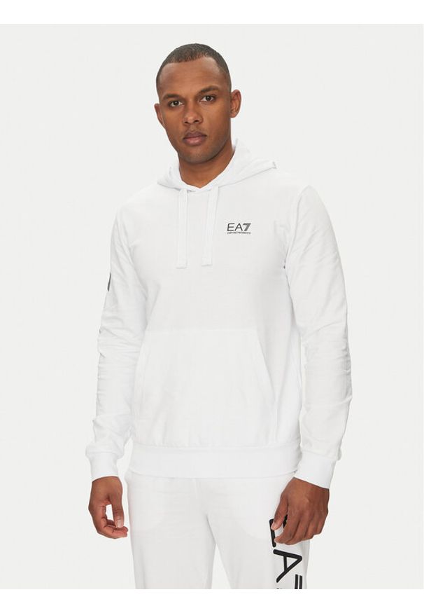 EA7 Emporio Armani Bluza 7M000569 AF13512 M0003 Biały Regular Fit. Kolor: biały. Materiał: bawełna