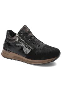 Czarne Sneakersy Rieker Stylowe Ocieplane Obuwie Damskie. Okazja: na co dzień. Zapięcie: zamek. Kolor: czarny. Materiał: syntetyk, lakier, materiał
