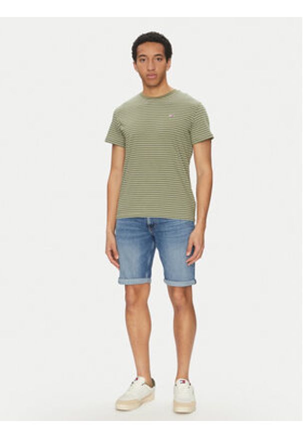 Tommy Jeans T-Shirt DM0DM20377 Zielony Slim Fit. Kolor: zielony. Materiał: bawełna