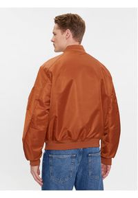 Calvin Klein Kurtka bomber Recycled Sateen Hero Bomber K10K109907 Brązowy Regular Fit. Kolor: brązowy. Materiał: syntetyk