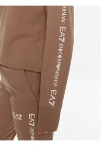 EA7 Emporio Armani Dres 8NTV58 TJQLZ 1731 Brązowy Regular Fit. Kolor: brązowy. Materiał: syntetyk