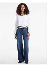 Guess Jeans Bluza 176101 Biały Classic Fit. Kolor: biały