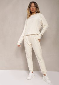 Renee - Jasnobeżowy Dresowy Welurowy Komplet z Dodatkiem Bawełny Bluzka i Spodnie Evisla. Kolor: beżowy. Materiał: dresówka, bawełna, welur #3