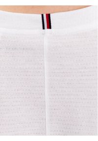 TOMMY HILFIGER - Tommy Hilfiger T-Shirt Essentials S10S101670 Biały Cropped Fit. Kolor: biały. Materiał: bawełna #5