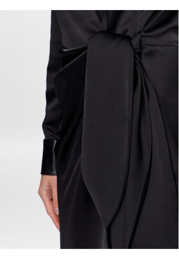 DKNY Sukienka koktajlowa P3ABRODB Czarny Regular Fit. Kolor: czarny. Materiał: syntetyk. Styl: wizytowy