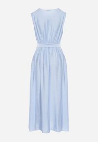 Born2be - Niebieska Rozkloszowana Sukienka z Wiskozą Kopertowym Dekoltem i Materiałowym Paskiem w Talii Jenvia. Okazja: na spacer. Typ kołnierza: dekolt kopertowy. Kolor: niebieski. Materiał: materiał, wiskoza. Sezon: lato. Typ sukienki: kopertowe. Styl: klasyczny #5