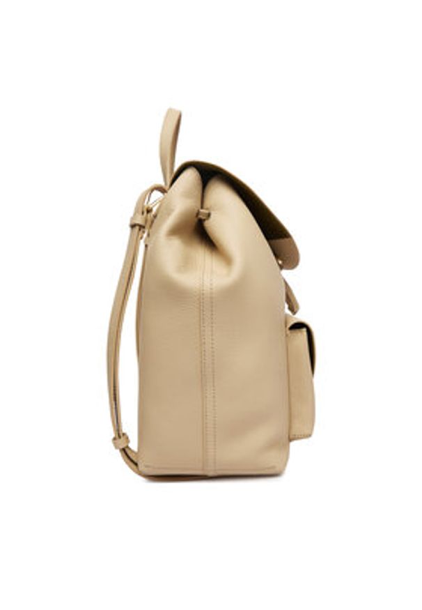 Coccinelle Plecak TOA Coccinellenikla E1 TOA 14 01 01 Beżowy. Kolor: beżowy. Materiał: skóra