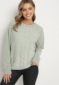 Born2be - Jasnozielony Sweter z Wiskozą Ozdobiony Tłoczeniem Zerini. Okazja: na co dzień. Kolor: zielony. Materiał: wiskoza. Wzór: aplikacja. Styl: casual, elegancki #4