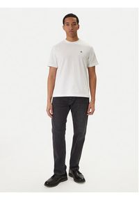 Calvin Klein Jeans T-Shirt Easy Monologo LV04RC275G Biały Regular Fit. Kolor: biały. Materiał: bawełna #4