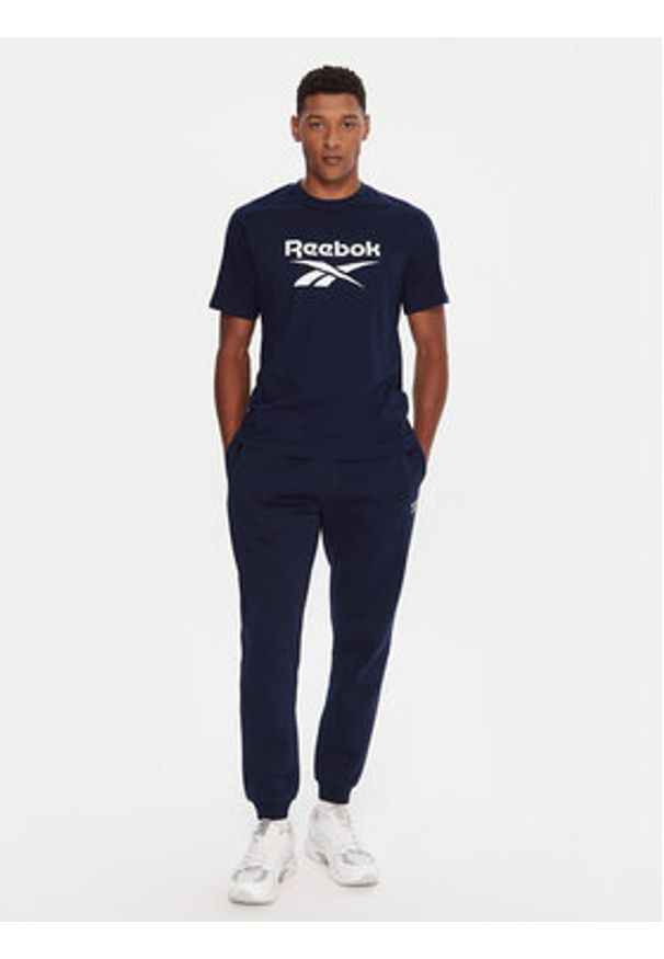 Reebok T-Shirt RK25141CCM Granatowy Regular Fit. Kolor: niebieski. Materiał: bawełna