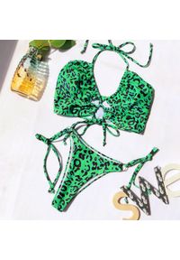 Intica - Bikini z usztywnianym topem i praktycznym dołem na plażę Pompilia. Kolor: wielokolorowy. Materiał: materiał