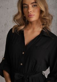 Renee - Czarna Koszulowa Sukienka z Bawełny z Wiązanym Paskiem i Podpinanymi Rękawami Cesela. Okazja: na co dzień. Kolor: czarny. Materiał: bawełna. Typ sukienki: koszulowe. Styl: boho, casual #4