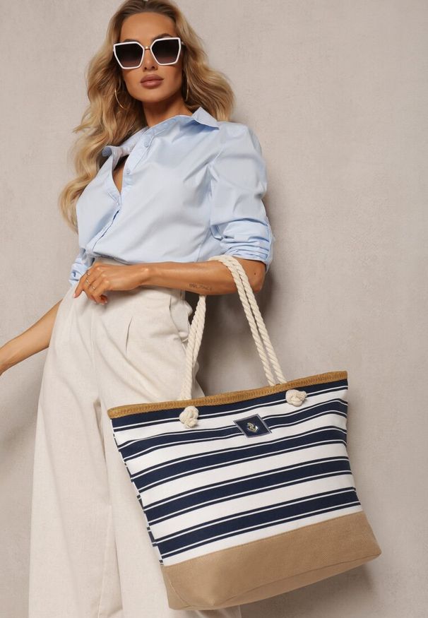 Renee - Beżowo-Granatowa Jednokomorowa Torebka Shopperka na Ramię Ozdobiona Plecionką i Sznurkami Renneli. Kolor: beżowy. Wzór: aplikacja. Styl: elegancki, casual. Rodzaj torebki: na ramię