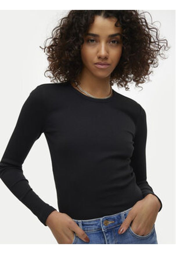 Vero Moda Bluzka Chloe 10306897 Czarny Slim Fit. Kolor: czarny. Materiał: bawełna