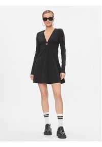 Tommy Jeans Sukienka codzienna Xs Badge DW0DW16484 Czarny Slim Fit. Okazja: na co dzień. Kolor: czarny. Materiał: bawełna. Typ sukienki: proste. Styl: casual #3