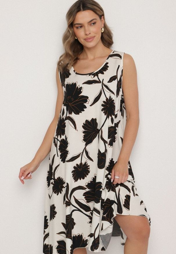 Born2be - Czarna Sukienka z Wiskozy z Wzorem w Kwiaty Bez Rękawów Orrulene. Okazja: na co dzień. Kolor: czarny. Materiał: wiskoza. Długość rękawa: bez rękawów. Wzór: kwiaty. Sezon: wiosna, lato. Styl: casual, klasyczny
