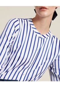 Luisa Spagnoli - LUISA SPAGNOLI - Koszula w granatowe paski Bilancio. Kolor: biały. Materiał: bawełna, tkanina. Wzór: paski. Styl: klasyczny #2