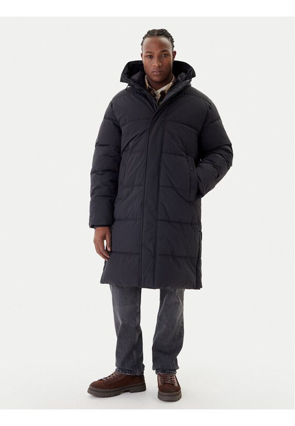 Mustang Kurtka zimowa Leroy 1016897 Czarny Regular Fit. Kolor: czarny. Materiał: syntetyk. Sezon: zima