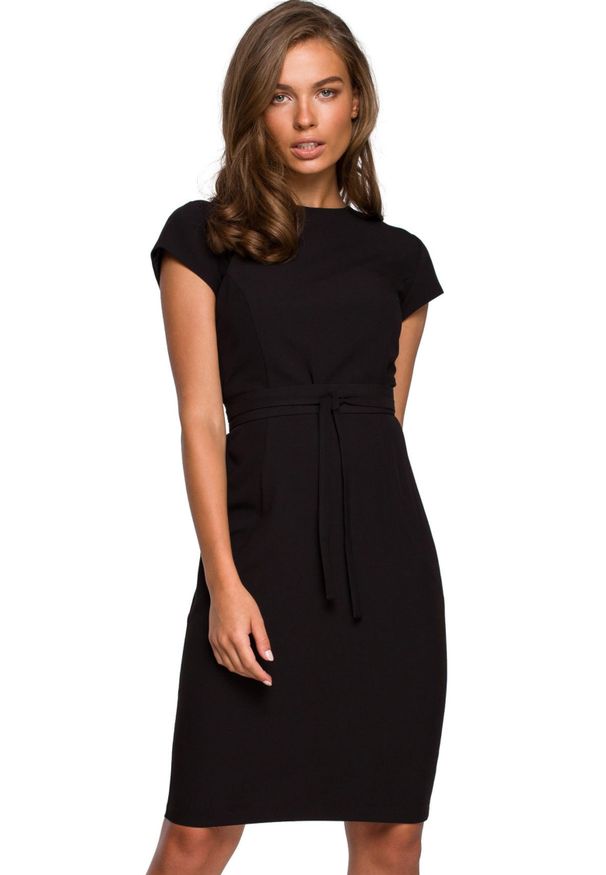Stylove - Elegancka sukienka ołówkowa z modelującymi przeszyciami czarna. Okazja: do pracy, na komunię, na spotkanie biznesowe. Kolor: czarny. Typ sukienki: ołówkowe. Styl: elegancki
