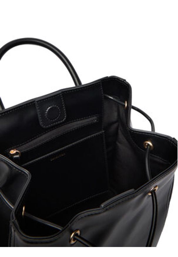 Calvin Klein Plecak Ck Drawstring Backpack LV04F3329G Czarny. Kolor: czarny. Materiał: skóra