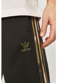 adidas Originals - Spodnie. Kolor: czarny. Materiał: bawełna, dzianina. Wzór: nadruk #4