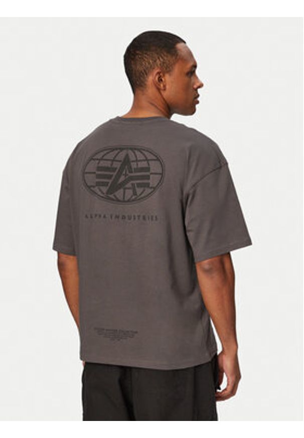 Alpha Industries T-Shirt World Logo 258514 Szary Regular Fit. Kolor: szary. Materiał: bawełna