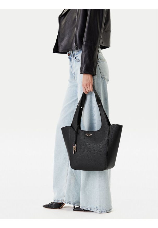 Guess Torebka Calista HWBG73 34220 Czarny. Kolor: czarny. Materiał: skórzane