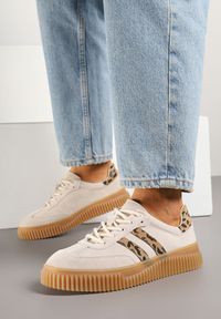 Renee - Beżowe Zamszowe Sneakersy w Stylu Kultowych Tenisówek ze Skórzaną Wkładką i Wzorem w Panterkę Tenannia. Okazja: na co dzień. Kolor: beżowy. Materiał: zamsz, skóra. Wzór: motyw zwierzęcy #4