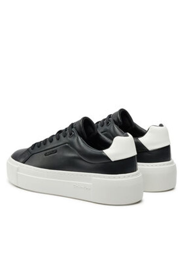 Calvin Klein Sneakersy HW0HW02202 Czarny. Kolor: czarny. Materiał: skóra