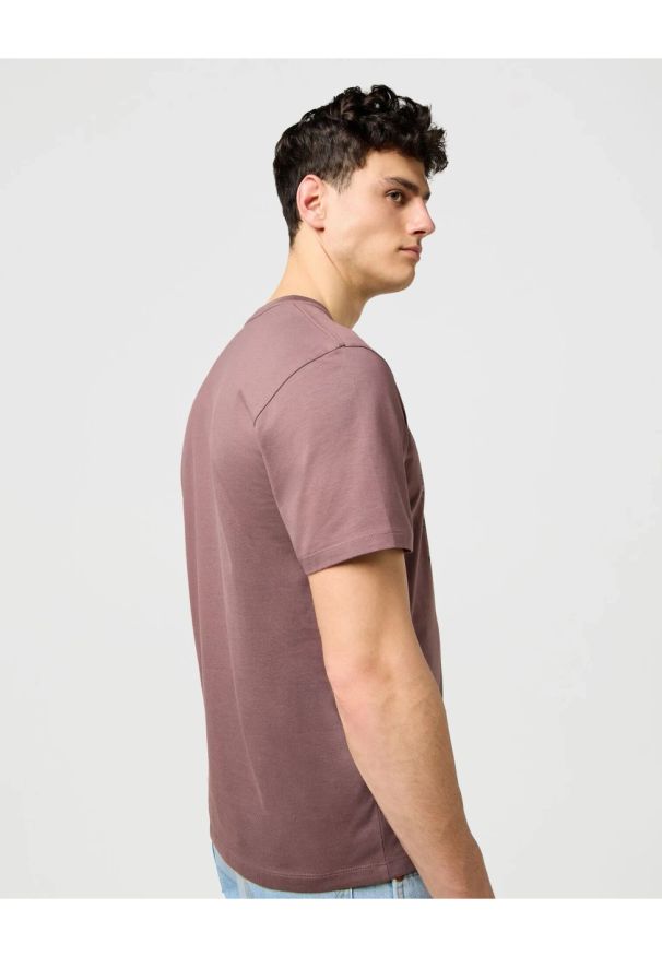 Wrangler - MESKA KOSZULKA WRANGLER AMERICANA TEE PEPPERCORN 112371476