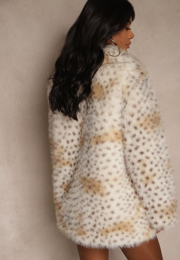 Renee - Beżowa Zasuwana Kurtka Futerko z Szerokim Kołnierzem Mevisena. Kolor: beżowy. Materiał: futro