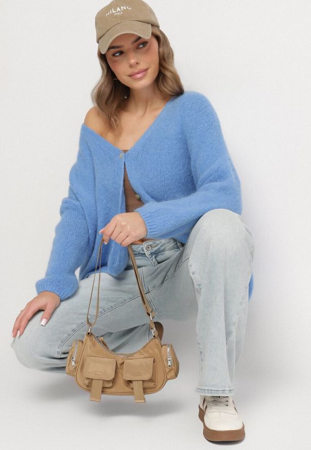 Born2be - Niebieski Kardigan z Dekoltem w Serek z Dzianiny z Wełną i Moherem Lismio. Okazja: na co dzień. Typ kołnierza: dekolt w serek. Kolor: niebieski. Materiał: moher, wełna, dzianina. Styl: casual, elegancki