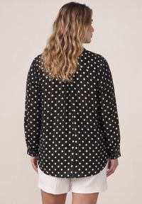 Born2be - Czarna Koszula z Wiskozy w Kropki z Metaliczną Nitką Ereis. Okazja: na co dzień. Kolekcja: plus size. Kolor: czarny. Materiał: wiskoza. Długość: długie. Wzór: kropki. Styl: elegancki, casual #2