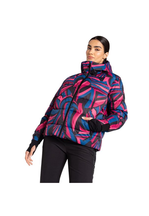 DARE 2B - Kurtka narciarska damska Dare2b Showcase. Kolor: różowy, wielokolorowy, czarny. Materiał: poliester. Sezon: zima. Sport: narciarstwo