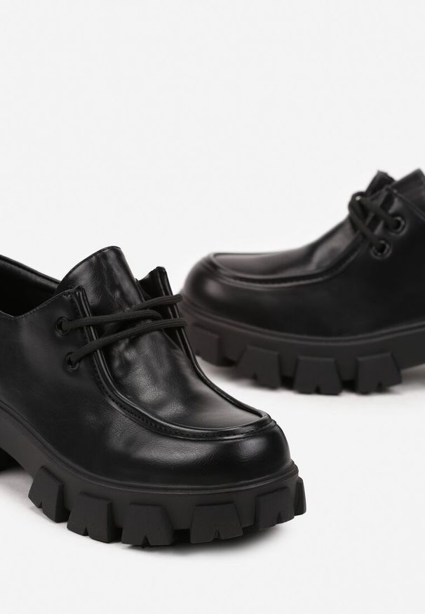 Renee - Czarne Półbuty w Stylu Grunge na Platformie ze Sznurowaniem Erinaes. Kolor: czarny. Materiał: jeans. Obcas: na platformie. Styl: klasyczny, elegancki, rockowy. Wysokość obcasa: średni