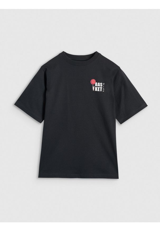 4f - 4F T-shirt oversize z nadrukiem chłopięcy - czarny 134 (8-9 lat). Okazja: na co dzień. Kolor: czarny. Wzór: nadruk. Sezon: lato. Styl: casual
