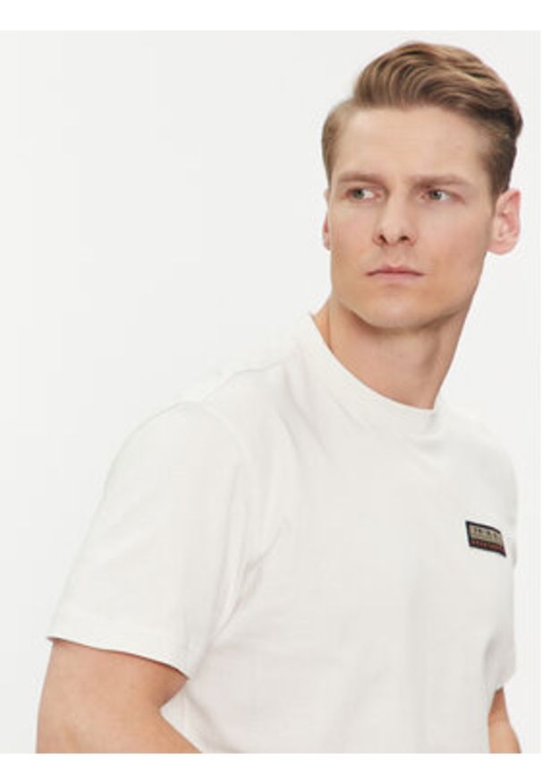 Napapijri T-Shirt Iaato NP0A4HFZ Écru Regular Fit. Materiał: bawełna