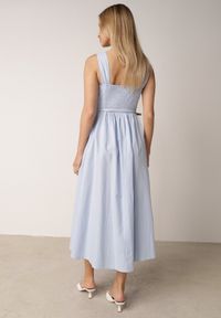 Born2be - Niebieska Elegancka Sukienka z Wiskozy i Bawełny na Szerokich Ramiączkach Naisia. Kolor: niebieski. Materiał: wiskoza, bawełna. Długość rękawa: na ramiączkach. Typ sukienki: rozkloszowane. Styl: elegancki #3