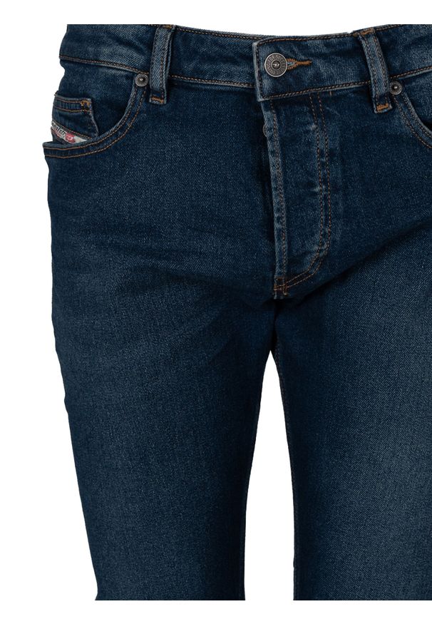 Diesel Jeansy "D-Luster" | 00SIDA-0EKAV | Mężczyzna | Granatowy. Okazja: na co dzień, do pracy, na spacer. Kolor: niebieski. Długość: krótkie. Styl: elegancki, casual