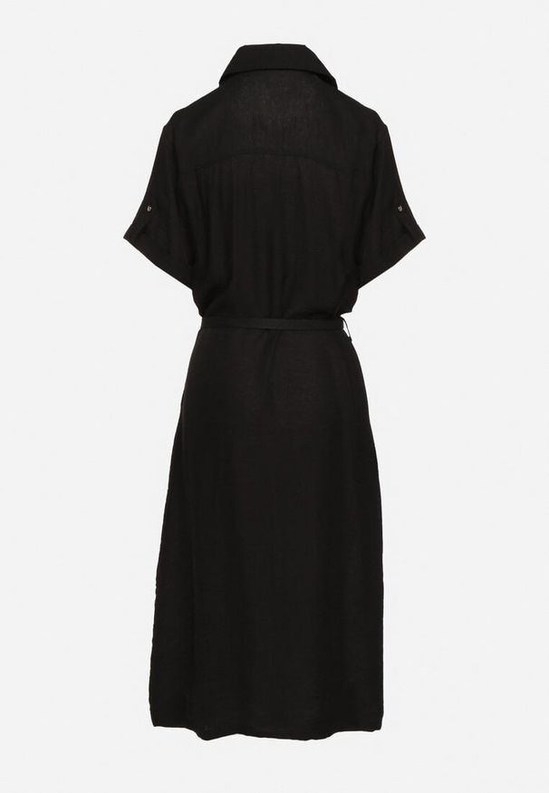 Born2be - Czarna Wiskozowa Sukienka o Koszulowym Kroju z Paskiem Nelavyn. Okazja: do pracy, na co dzień. Kolor: czarny. Materiał: wiskoza. Długość rękawa: krótki rękaw. Typ sukienki: koszulowe. Styl: elegancki, casual