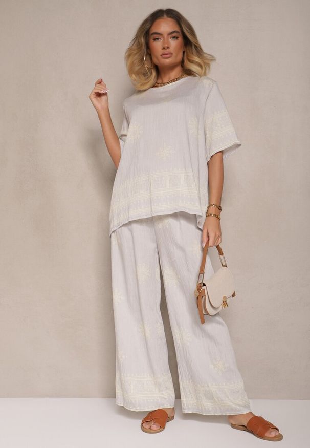 Renee - Jasnoszary Komplet Oversize z Bluzką i Luźnymi Spodniami w Stylu Boho Ronivara. Kolor: szary. Wzór: aplikacja
