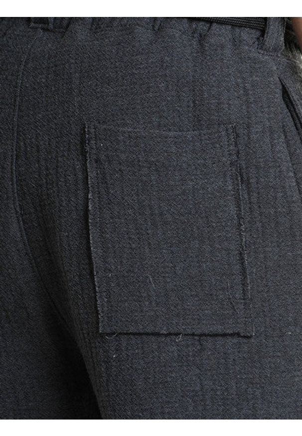 Xagon Man Spodnie | 2MD240 | Mężczyzna | Szary. Okazja: na co dzień. Kolor: szary. Materiał: poliester, bawełna. Wzór: aplikacja. Styl: casual, elegancki