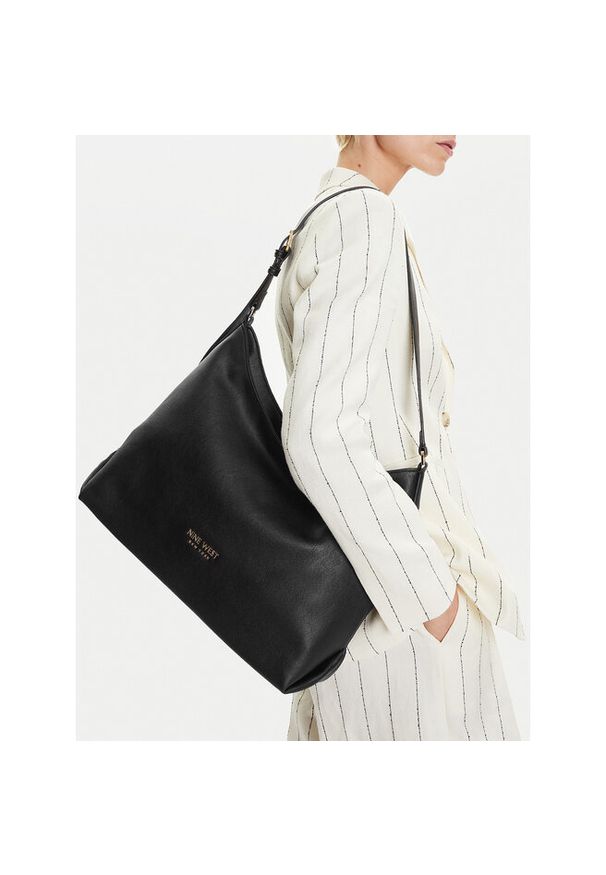 Torebka Nine West. Kolor: czarny