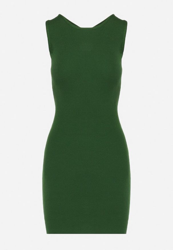 Born2be - Zielona Mini Sukienka Prążkowana z Krzyżującymi się Ramiączkami na Plecach Banova. Kolor: zielony. Materiał: prążkowany. Długość rękawa: na ramiączkach. Sezon: lato. Długość: mini