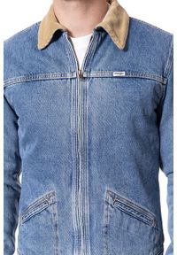 Wrangler - KURTKA JEANSOWA WRANGLER HAWKINS JACKET STONE BLUE W458ER255. Kolor: niebieski. Materiał: jeans #8