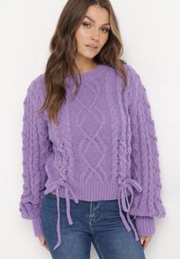 Born2be - Fioletowy Klasyczny Sweter ze Ściągaczami i Ozdobnym Sznurowaniem Nabira. Kolor: fioletowy. Styl: klasyczny