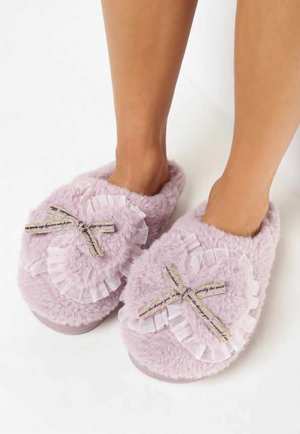 Born2be - Fioletowe Kapcie Pluszowe z Kokardką Xaverna. Okazja: na co dzień. Kolor: fioletowy. Materiał: dresówka. Styl: casual