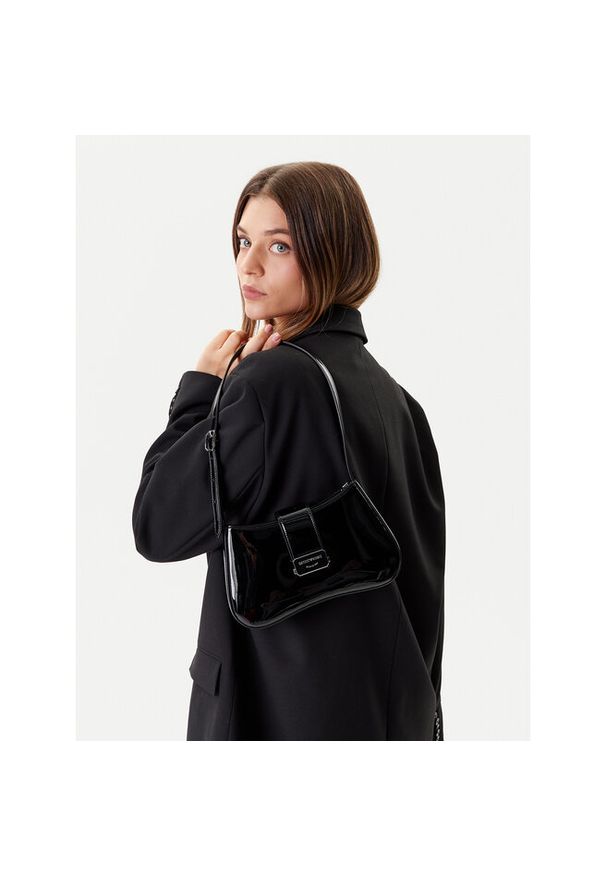 Torebka Emporio Armani. Kolor: czarny